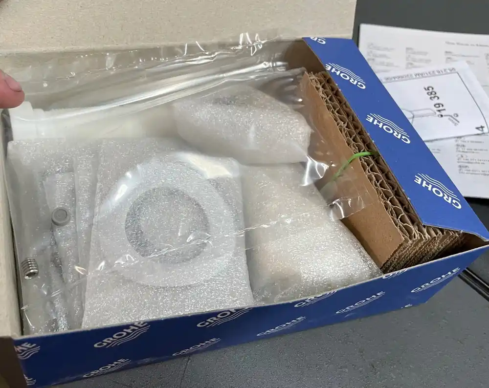 SK0422196-US20260702-105043-0 GROHE 19385000 Allure Chrome Volume Control Valve Trim - Image 1