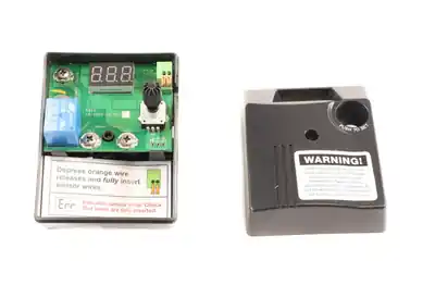 SK0435309-US20260702-105043-0 Weil McLain 633-600-011 AcuTemp 2000WM No Sensor - Image 1