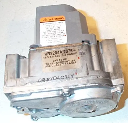 SK0439388-US20260702-105043-0 Honeywell VR8204A2076 Electronic Gas Valve UL Listed Dual Intermittent Natural Gas Valve - Image 1