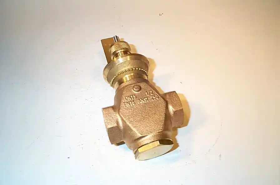 SK0439781-US20260702-105043-0 Johnson Controls VG7443GT3008D Trim Globe Valve with Pneumatic Actuator - Image 1